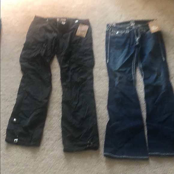 True Religion jeans - Picture 3 of 8